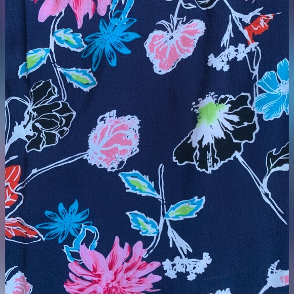 KENAR Navy Floral Print Sleeveless V neck Rayon blue & pink Blouse, Size XL - Picture 8 of 8